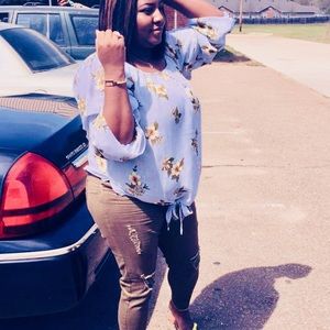 Just the blouse 👚